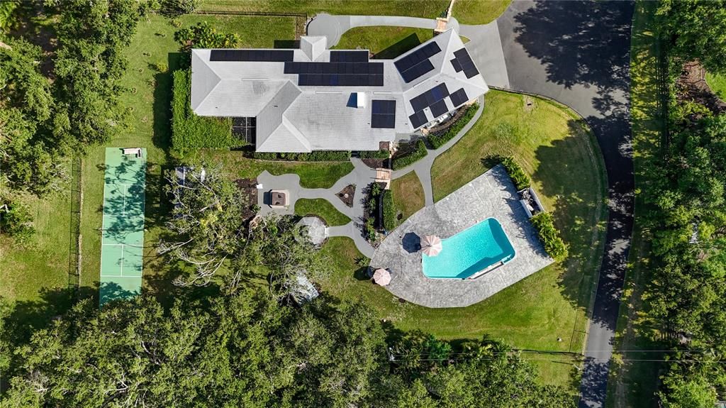 Exterior, Drone