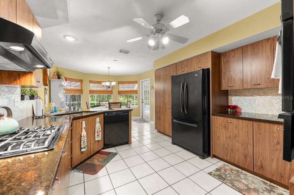 Interior, Kitchen, Recessed Lighting