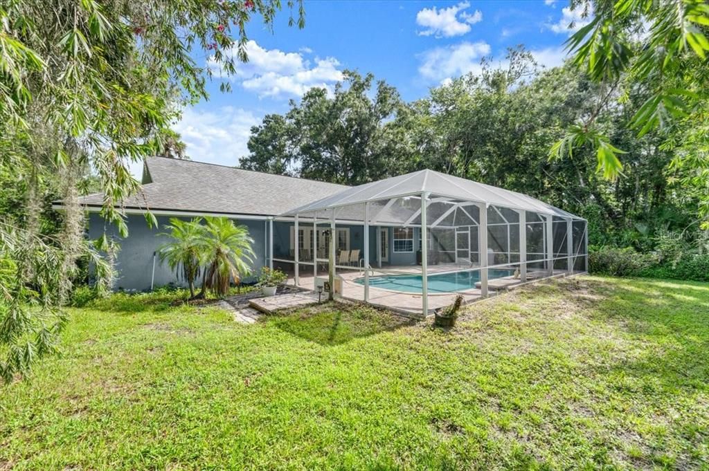 Backyard, Exterior