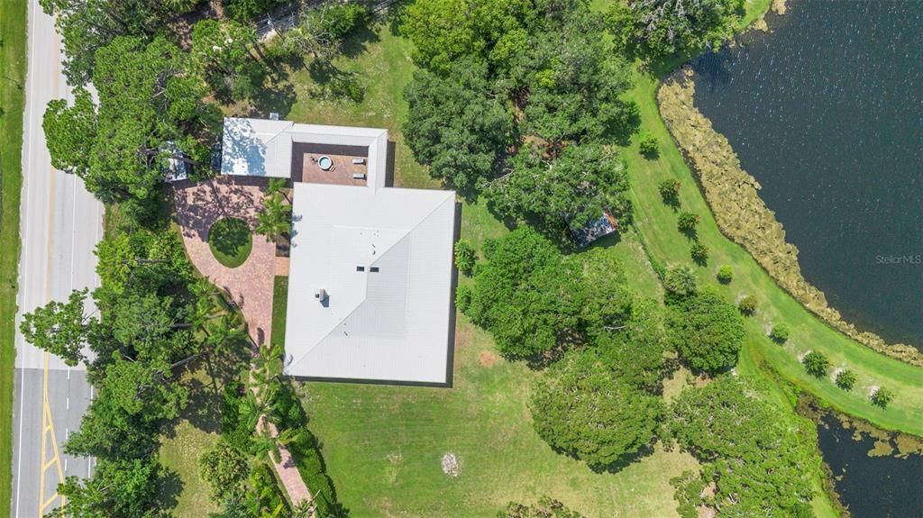 Exterior, Drone