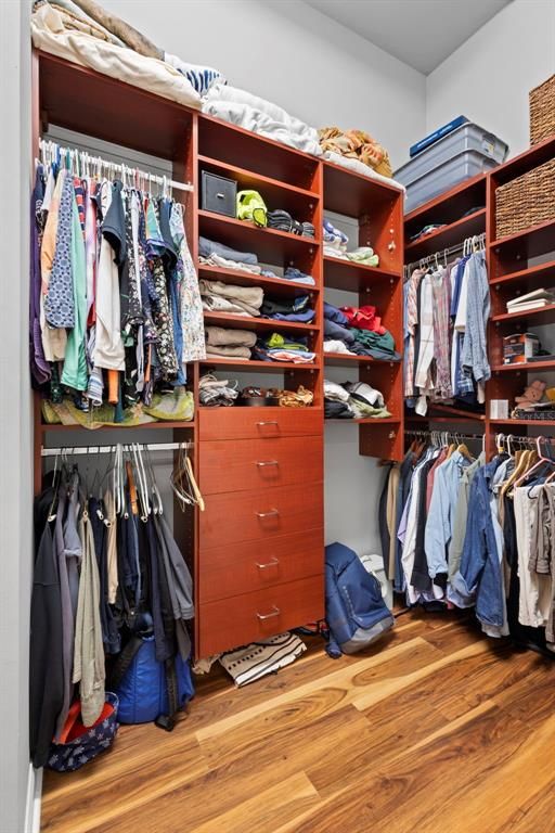 Interior, Walk-in Closets, Wood Texture Flooring