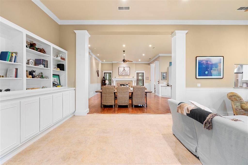 Dining room, Interior, Living room, Pendant Lights, Recessed Lighting, Wood Texture Flooring