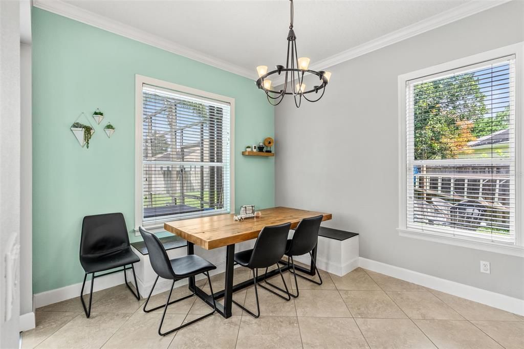 Chandelier, Dining room, Interior, Pendant Lights