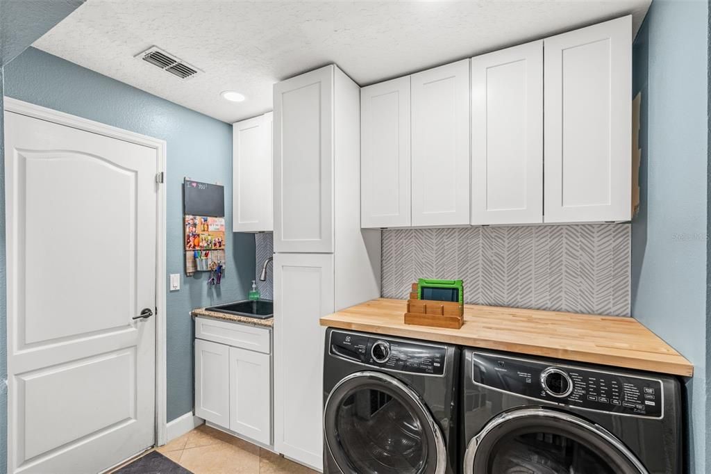 Interior, Recessed Lighting, Washer