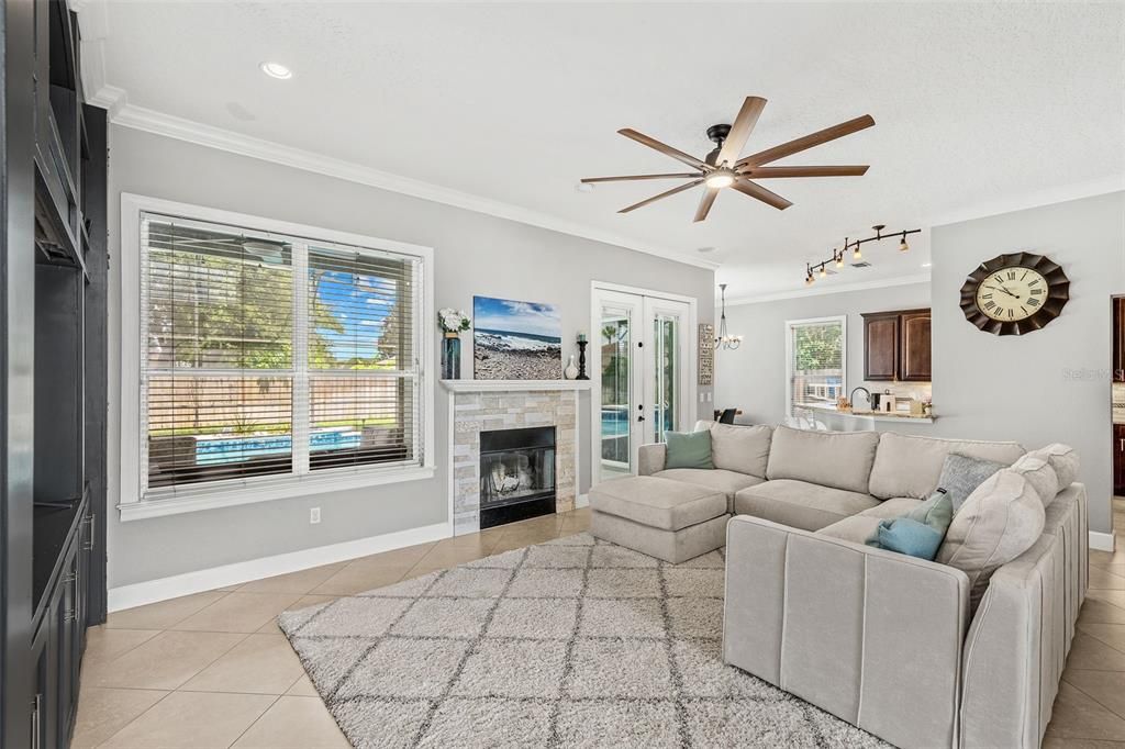 Dining room, Fireplace, Interior, Living room, Recessed Lighting