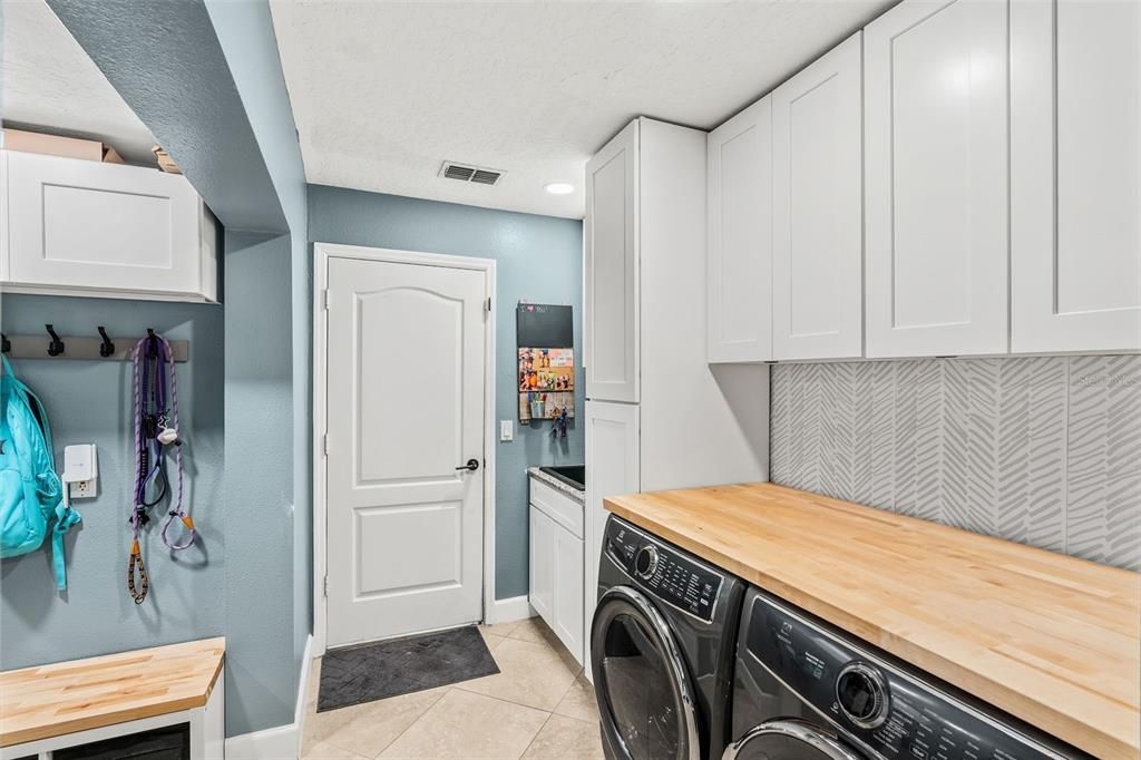 Interior, Recessed Lighting, Washer
