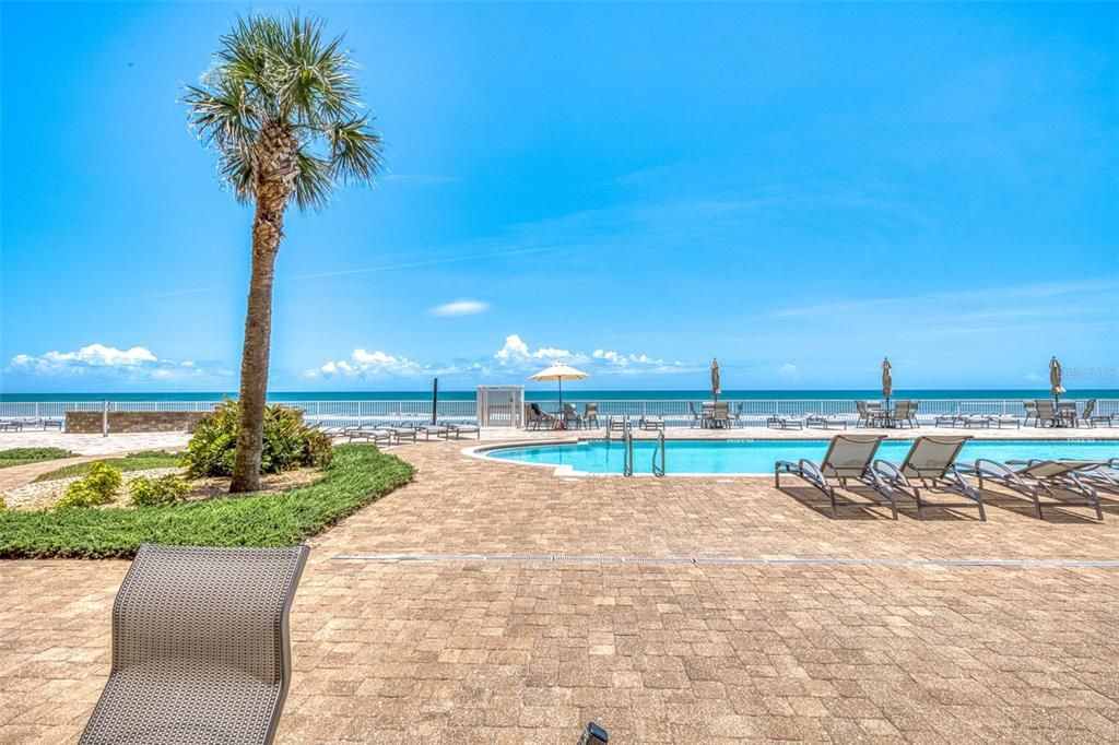 Exterior, Pool, Water