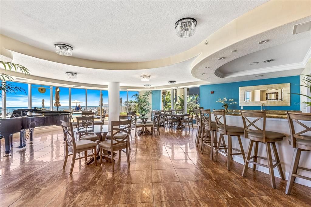 Dining room, Interior, Piano, Recessed Lighting