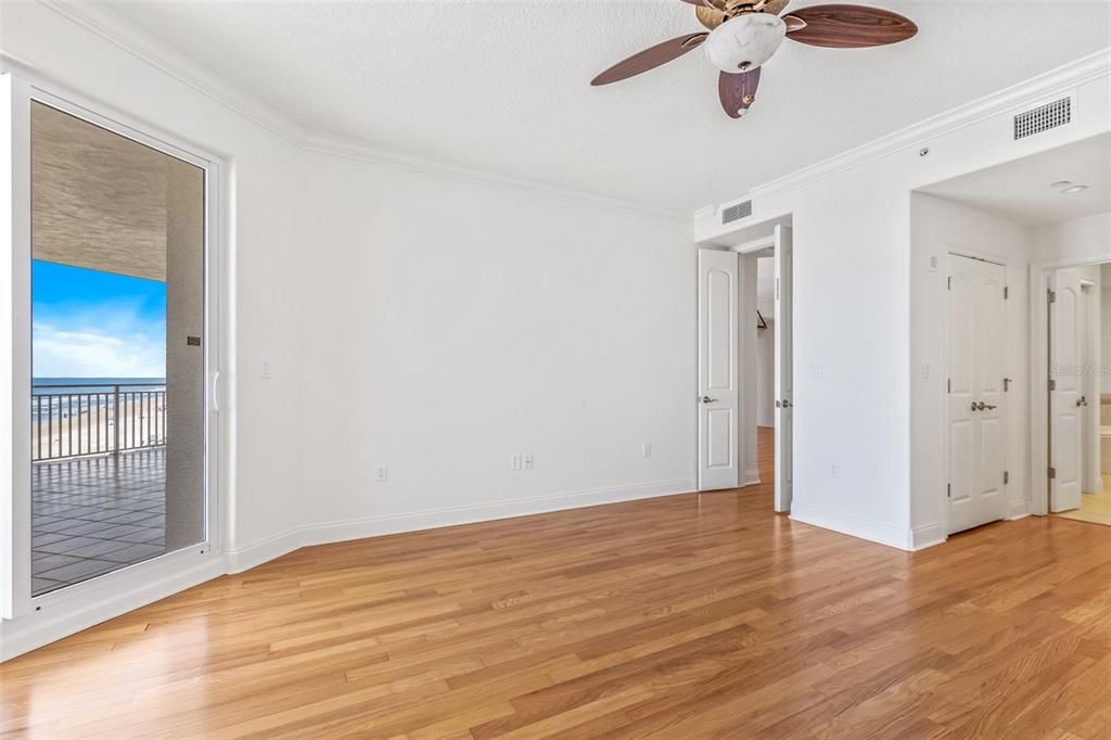 Empty room, Interior, Water, Wood Texture Flooring