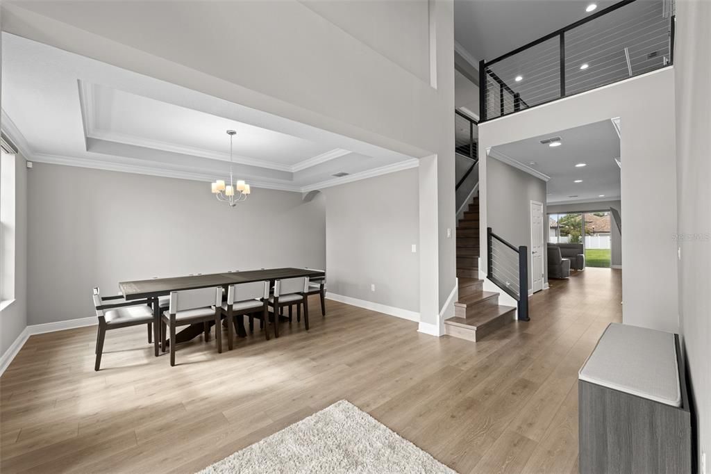 Chandelier, Dining room, Interior, Recessed Lighting, Wood Texture Flooring