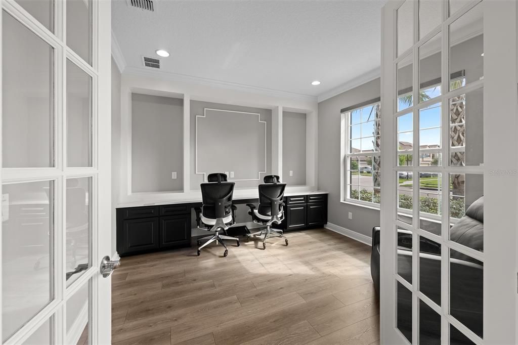 Home Office, Interior, Recessed Lighting, Wood Texture Flooring