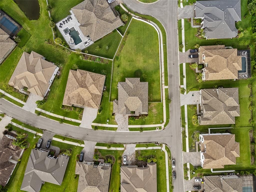 Exterior, Drone