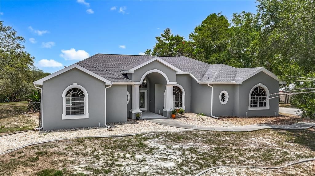 Backyard, Exterior, Facade, Ranch