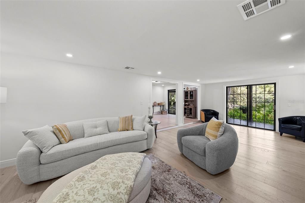 Interior, Living room, Recessed Lighting, Wood Texture Flooring