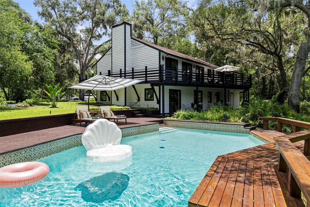 Exterior, Pool