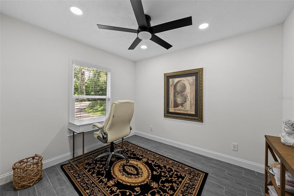 Home Office, Interior, Recessed Lighting, Wood Texture Flooring