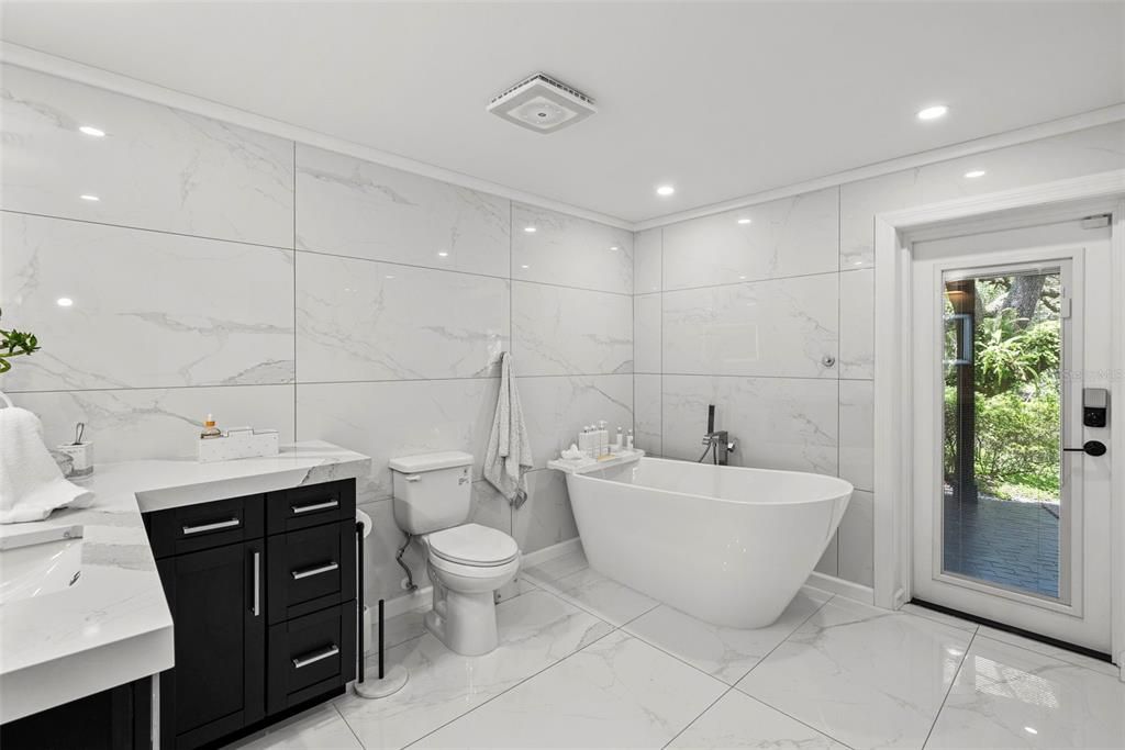 Bathroom, Free Standing Baths, Interior, Marble, Marble Walls, Recessed Lighting