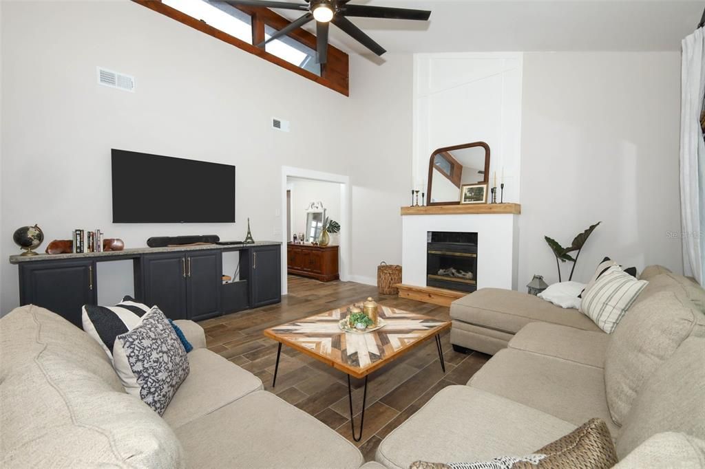 Fireplace, Interior, Living room