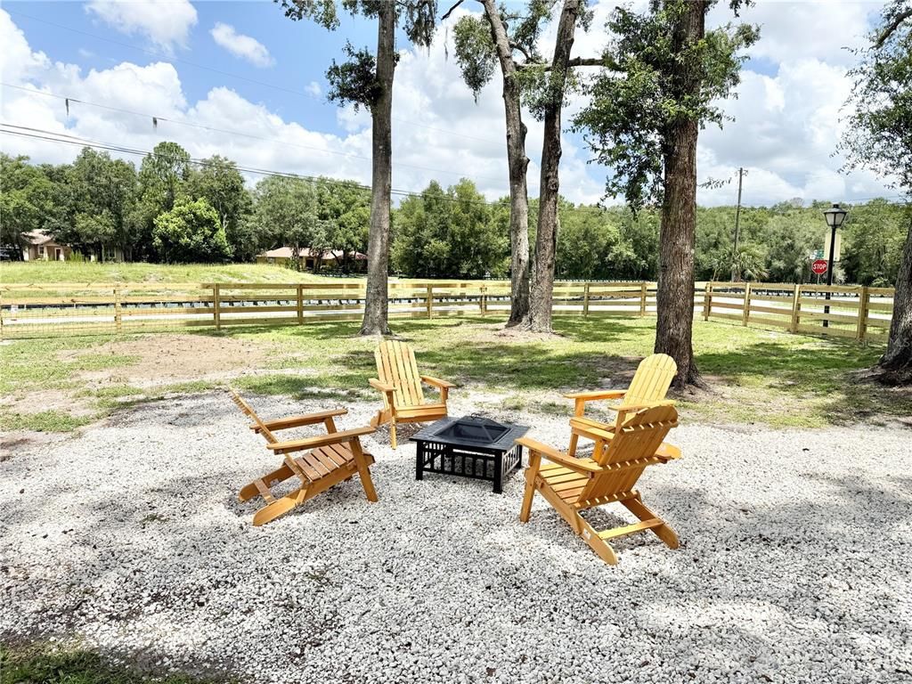 Backyard, Exterior