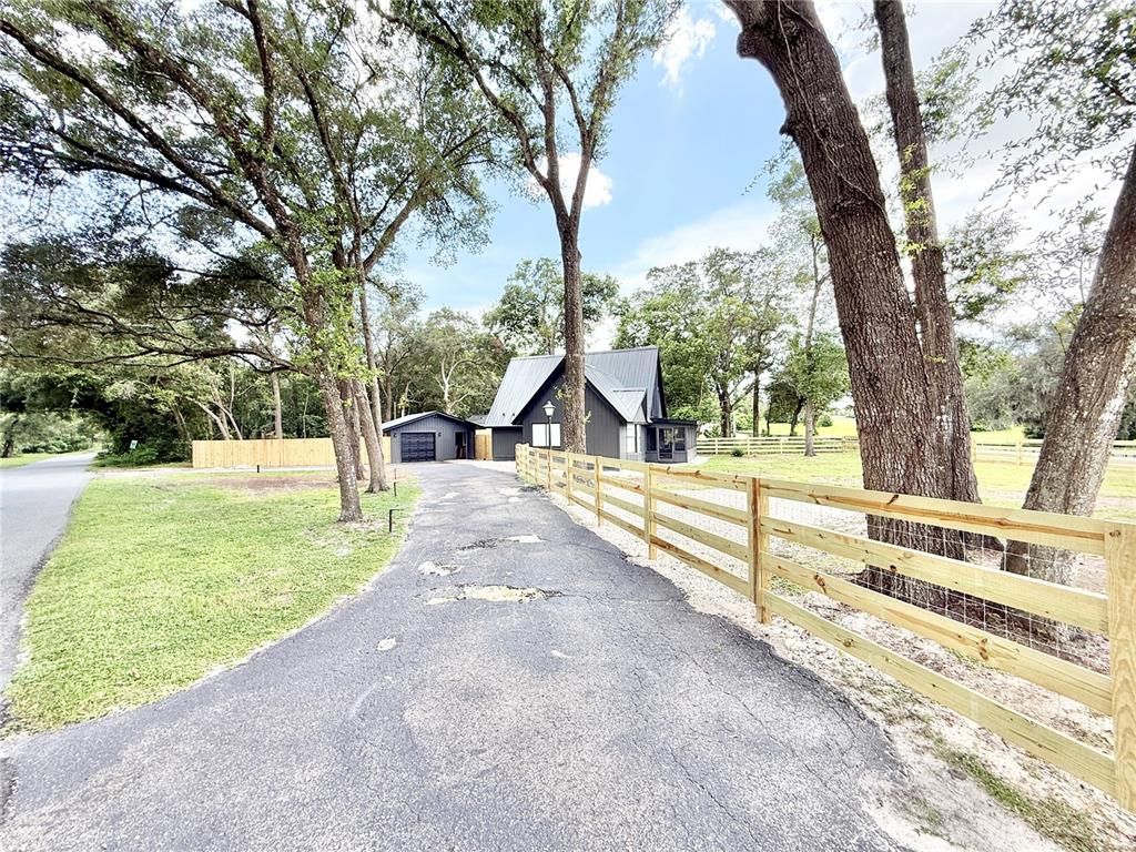 Backyard, Exterior