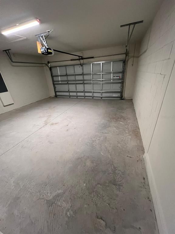 Garage, Interior