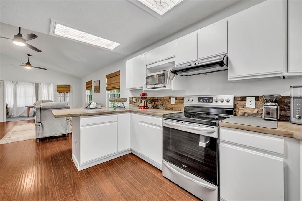 Interior, Kitchen, Wood Texture Flooring