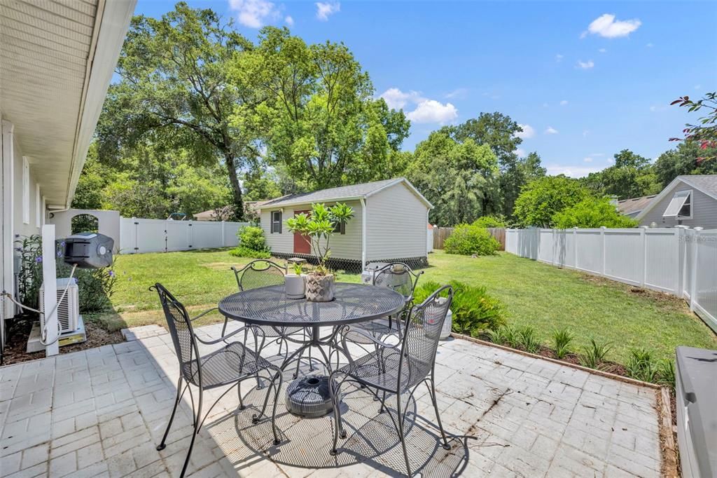 Backyard, Exterior