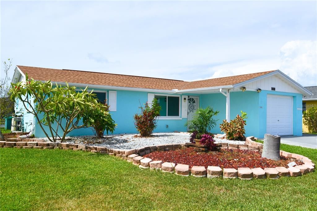 Attached, Backyard, Exterior, Facade, Ranch