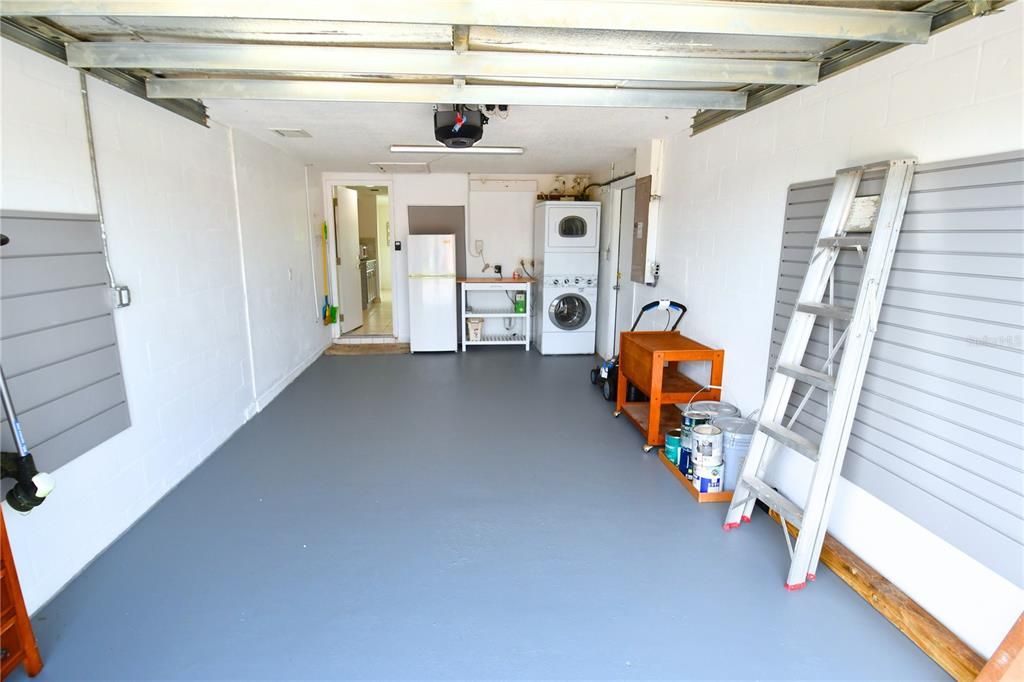 Garage, Interior, Utility Closets, Washer