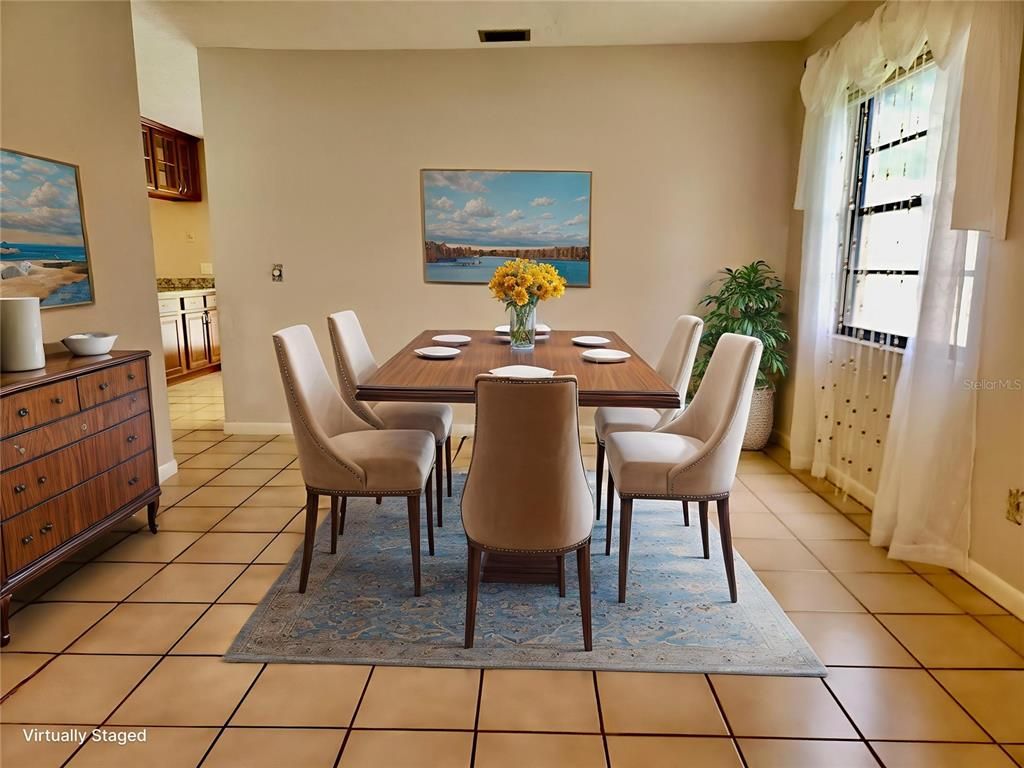 Dining room, Interior