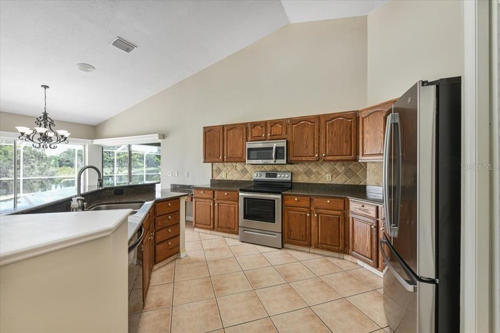 Chandelier, Interior, Kitchen, Recessed Lighting, Stainless Steel Appliances