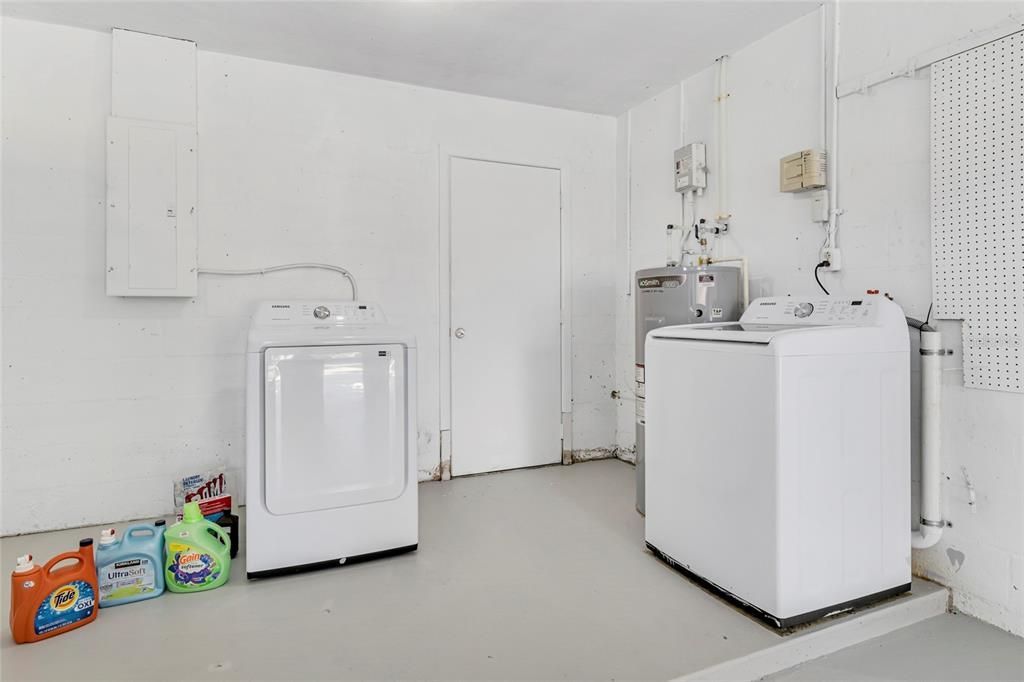 Interior, Washer