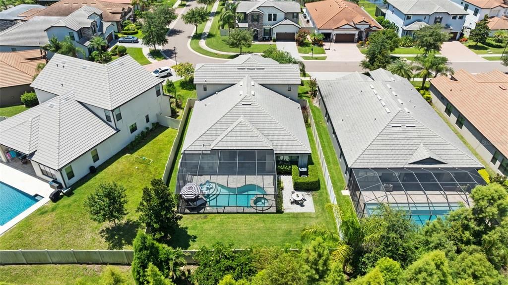 Exterior, Drone