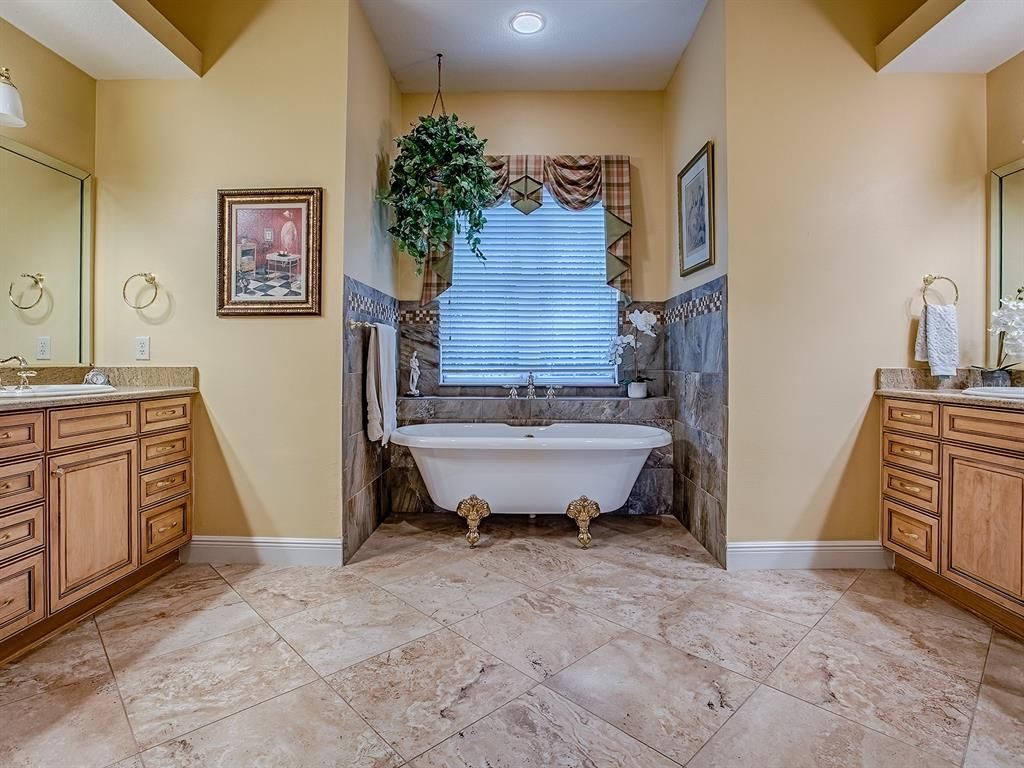 Bathroom, Free Standing Baths, Interior, Recessed Lighting