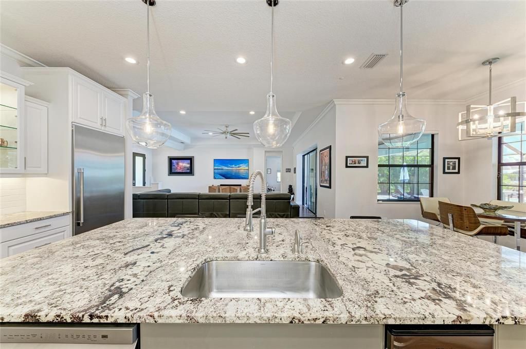 Dining room, Interior, Kitchen, Pendant Lights, Recessed Lighting