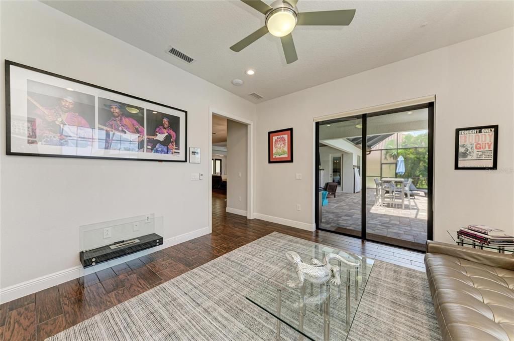 Interior, Recessed Lighting, Wood Texture Flooring