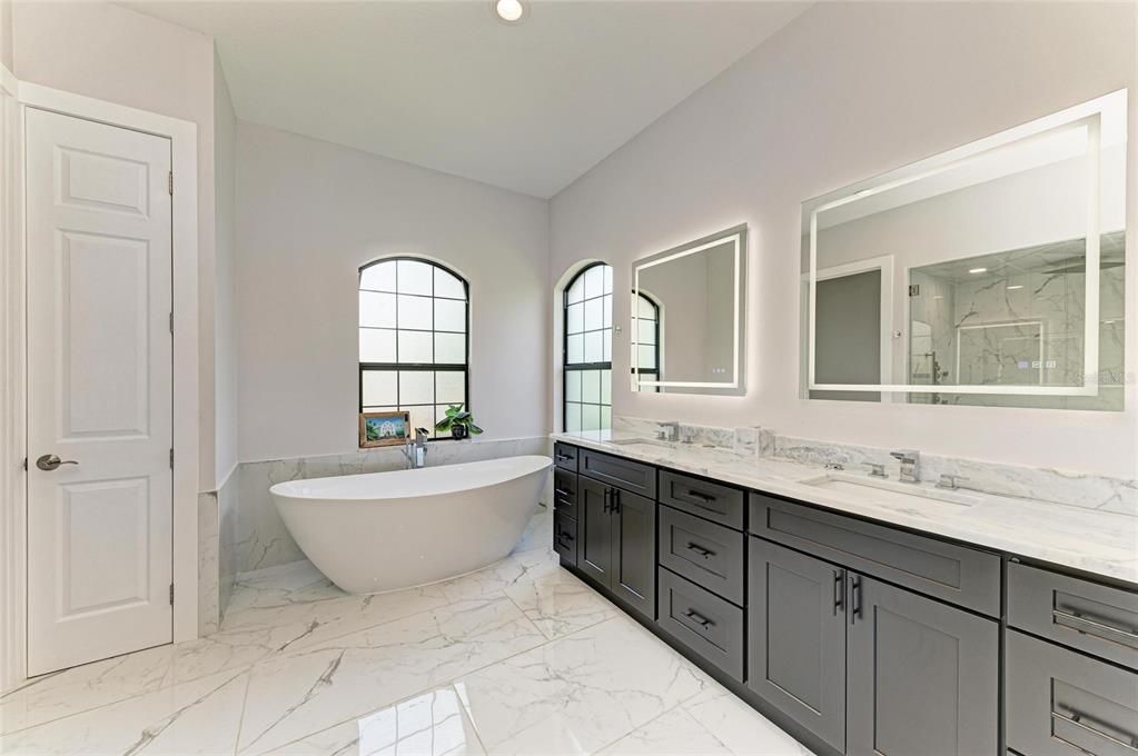 Bathroom, Dual Sink Vanities, Free Standing Baths, Interior, Marble, Recessed Lighting