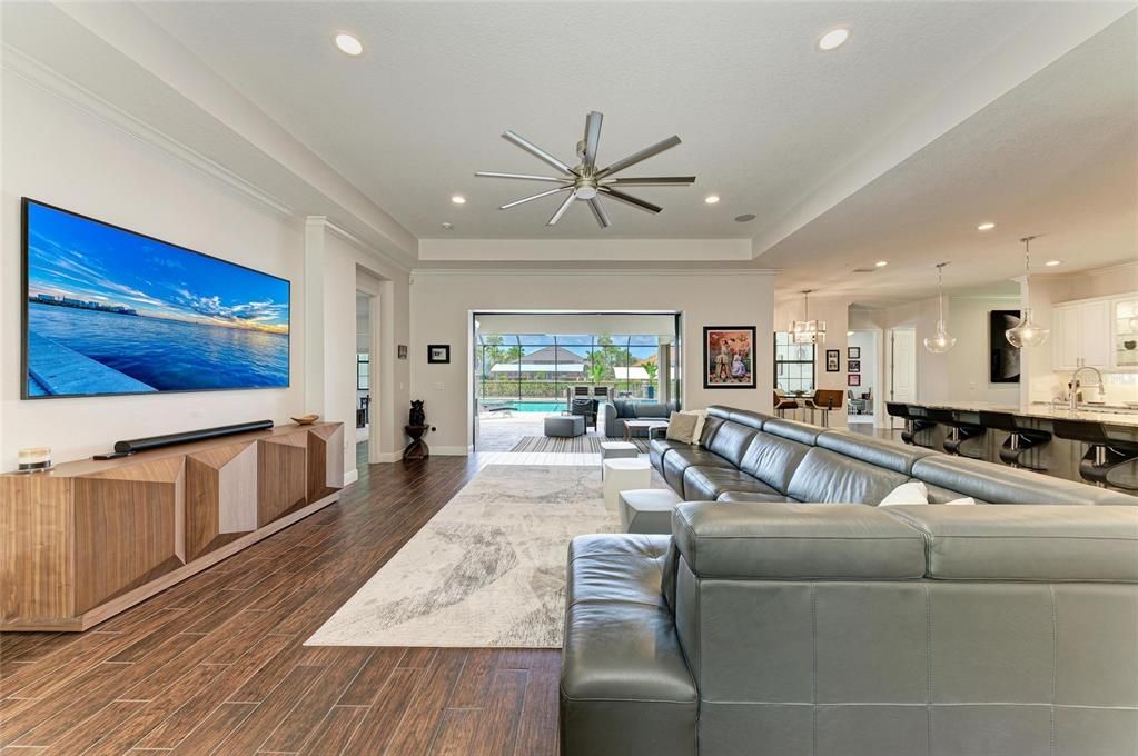 Interior, Kitchen, Living room, Pendant Lights, Recessed Lighting, Wood Texture Flooring