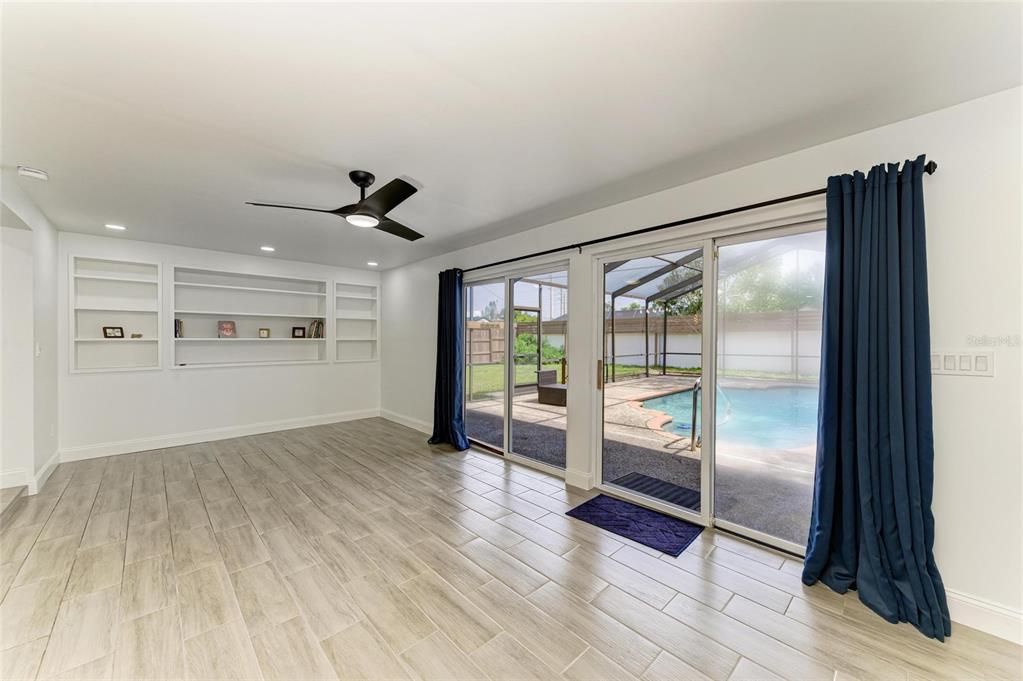 Empty room, Interior, Recessed Lighting, Wood Texture Flooring