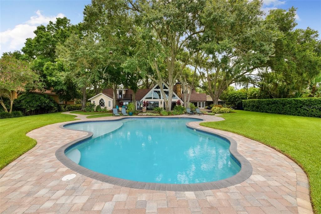 Exterior, Pool