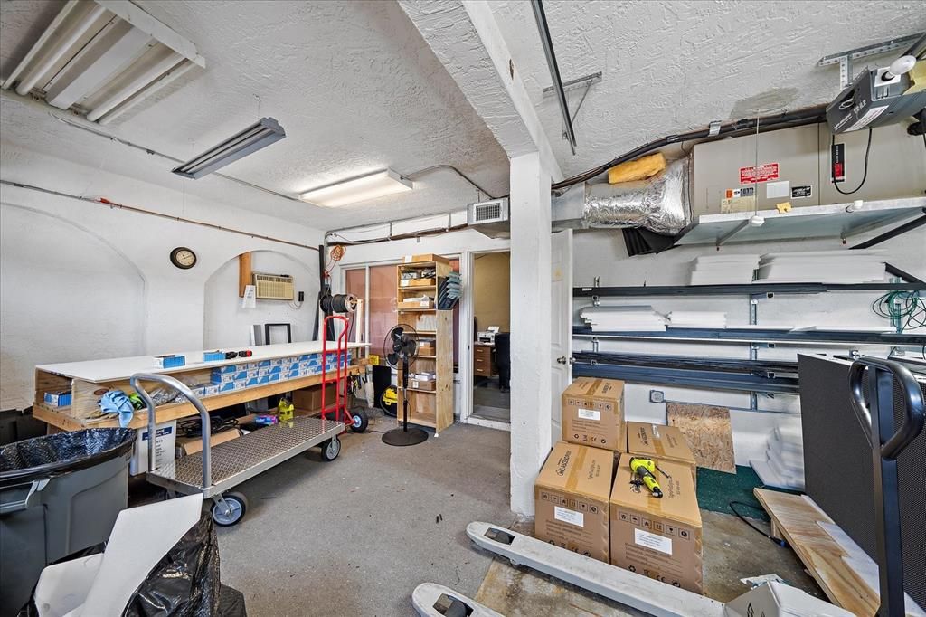 Garage, Interior