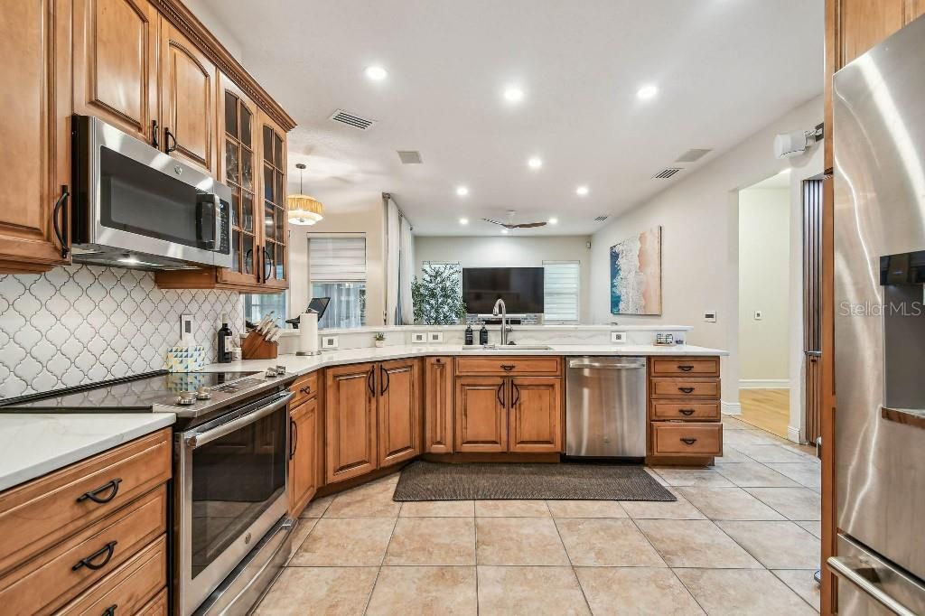 Interior, Kitchen, Pendant Lights, Recessed Lighting, Stainless Steel Appliances