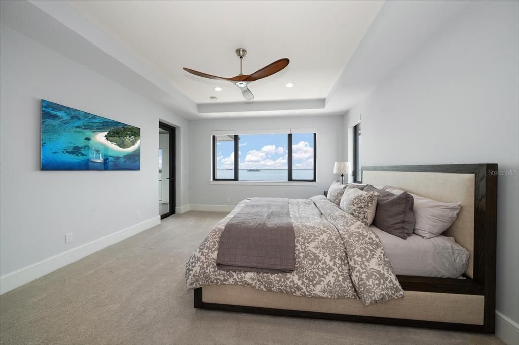 Bedroom, Interior, Recessed Lighting, Water