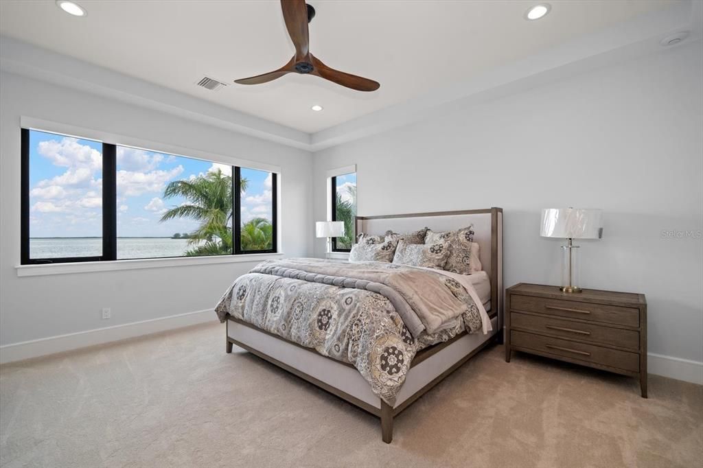 Bedroom, Interior, Recessed Lighting, Water