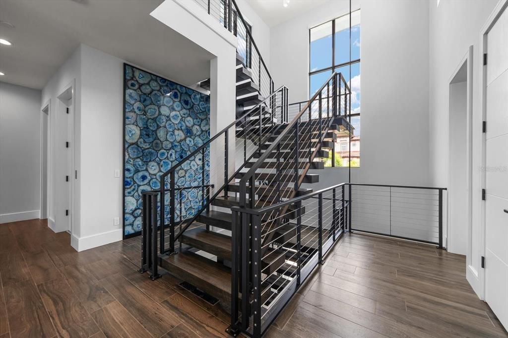 Interior, Recessed Lighting, Wood Texture Flooring