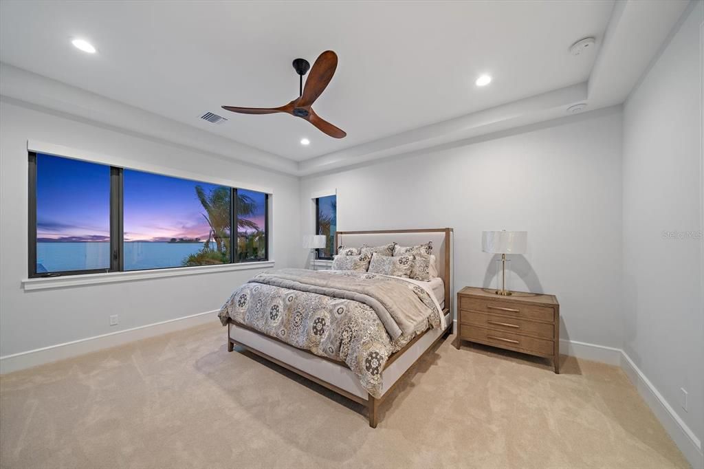 Bedroom, Interior, Recessed Lighting, Water