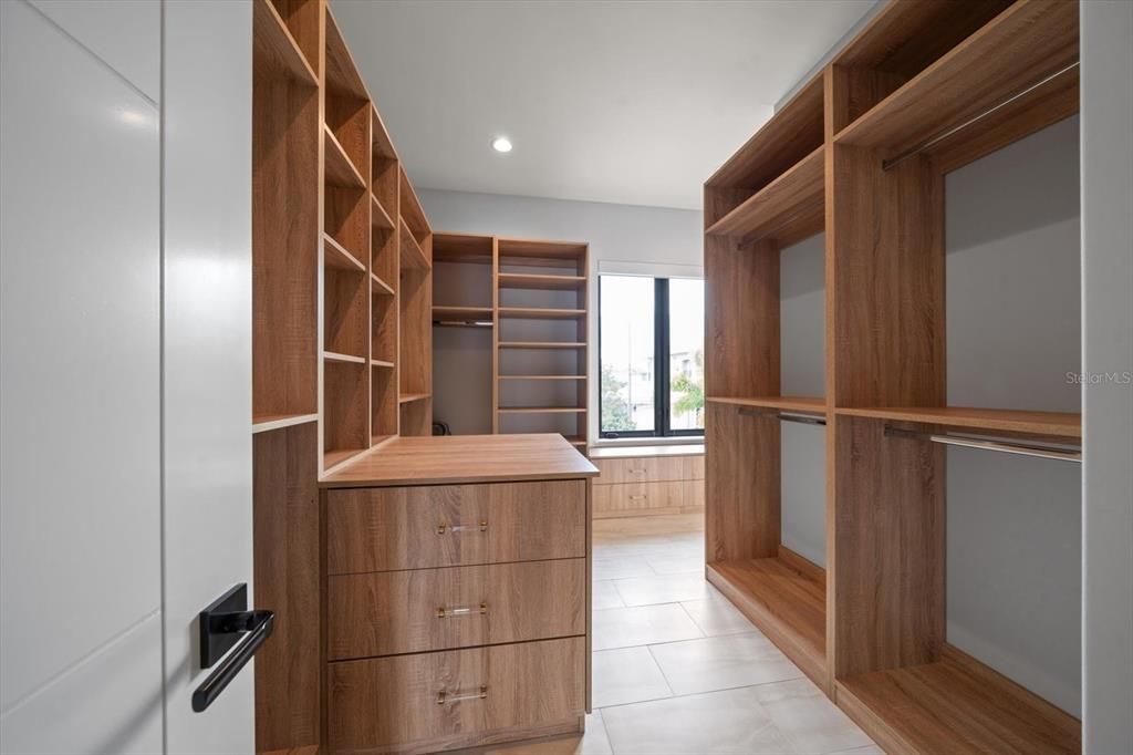 Interior, Recessed Lighting, Walk-in Closets