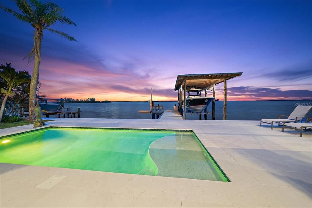 Exterior, Pool, Water