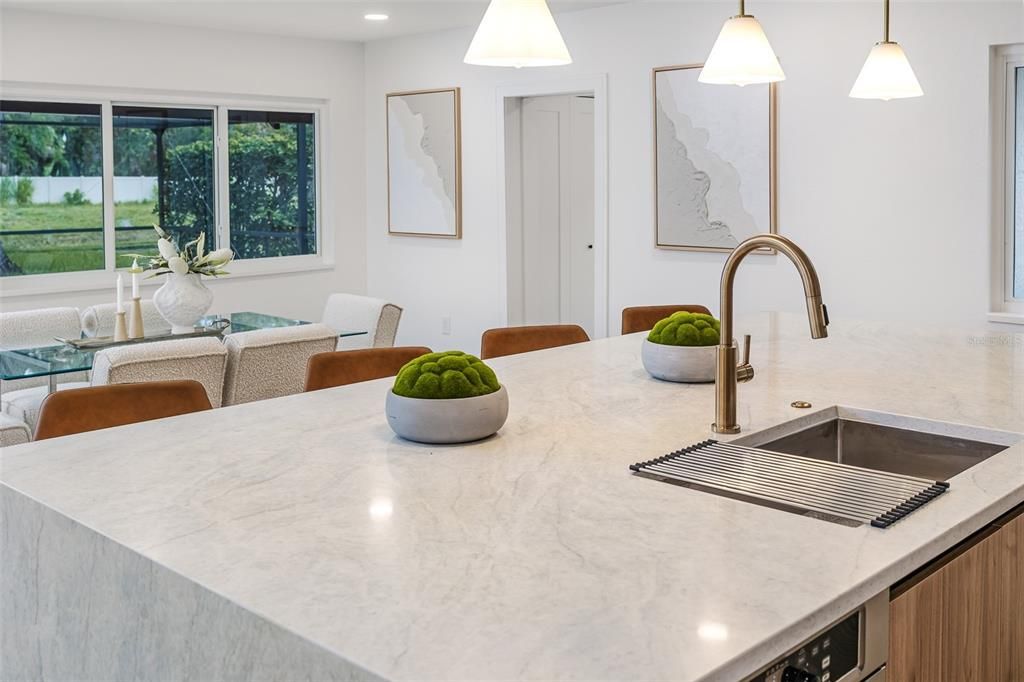 Dining room, Interior, Kitchen, Recessed Lighting