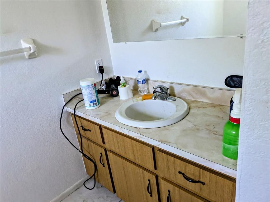 Bathroom, Interior, Tile Countertops